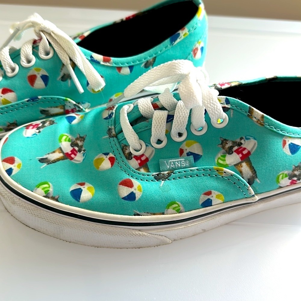 Vans Off The Wall Teal Cat & Beach Ball Canvas Sneakers Women’s 8 GUC Low Top